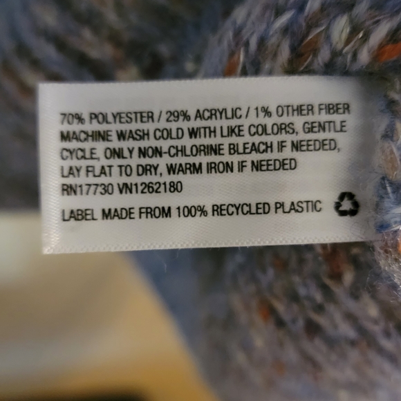 🌿A NEW DAY KNIT SWEATER SIZE SMALL - Picture 3 of 3